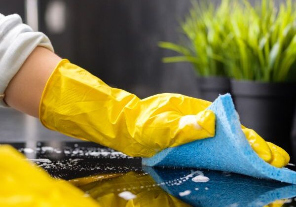 xr:d:DAFb3XJQX9k:2,j:47819630299,t:23022813 Deep house cleaning services